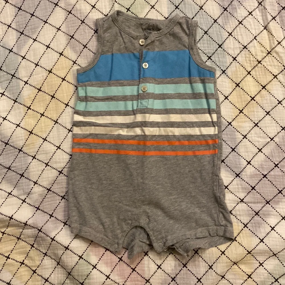 Carter 12 month summer outfit - Picture 1 of 2